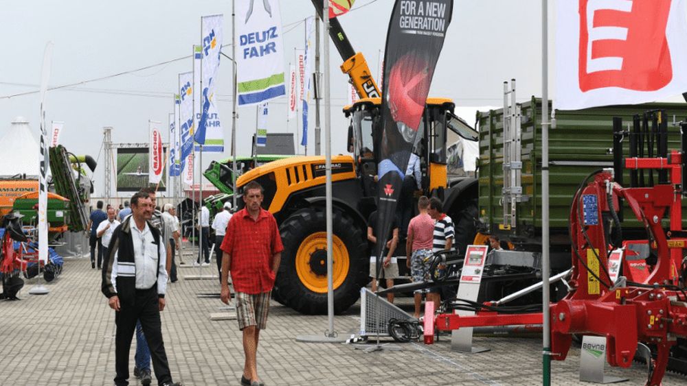 Peste 150 de expozanţi vor fi prezenţi la a 35-a ediţie a târgului Agromalim de la Arad/ Tehnologii agricole de ultimă generaţie, maşini, echipamente şi soluţii moderne pentru mecanizare