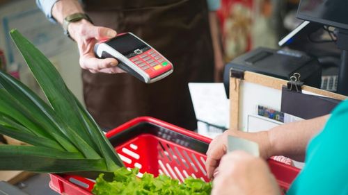 Tot ce trebuie să știi despre produsele de post din comerț / Analiza la raft scoate la iveală ingrediente surprinzătoare / Sfat: Studiați etichetele cu atenție