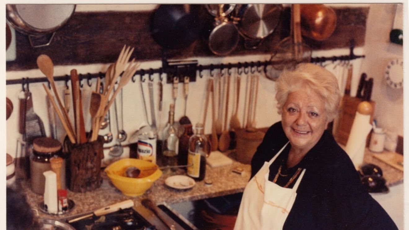 Literatură gastronomică. Marcella Hazan, un fel de Julia Child a bucătăriei regionale italiene pentru publicul anglosaxon. De ce a rămas, la un secol de la naștere, un pilon de referință al gastronomiei italiene