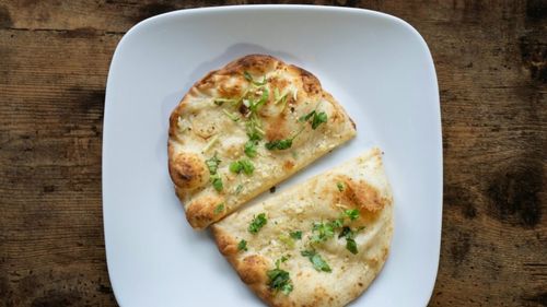 VIDEO | Naan, „cea mai bună pâine din lume”, de la vechile curți ale Islamului pe mesele de azi