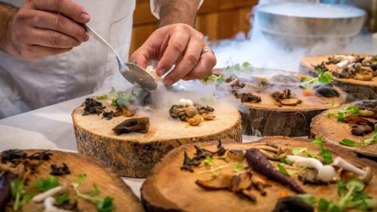 Singapore se pregătește să găzduiască „Worldchefs Congress & Expo” 2024, un eveniment de referință în industria culinară globală, programat între 20 și 25 octombrie 2024