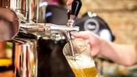Furt de proporții în Anglia: 800 de butoaie de Guinness, echivalentul a 70.000 de halbe, au fost furate dintr-un depozit