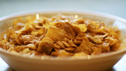 5 preparate celebre care au apărut din greșeală: Fulgii de porumb de la micul dejun au fost creați pentru a combate „păcatul”, iar sosul Worcestershire a fost un experiment de care au uitat, vreme de câțiva ani, doi chimiști