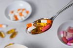 Ce să NU iei pentru colesterol. Avertismentul medicului cardiolog Anca Tâu: „Sunt statine deghizate în remediu natural fără să aibă în spate niciun studiu clinic”