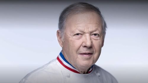 Ghidul Michelin: bucătarul francez Georges Blanc pierde a treia stea, pe care o deținea din 1981 / Maison Blanc este cel mai vechi restaurant cu stele Michelin din lume, obținând prima stea încă din 1929