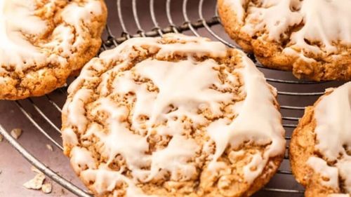 Ceva dulce/Fursecuri cu fulgi de ovăz și glazură/Un desert cu care vei impresiona pe toată lumea