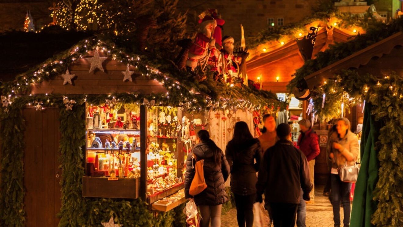 Lia Olguţa Vasilescu, despre costul Târgului de Crăciun de la Craiova: Anul trecut primăria a plătit în jur de două milioane de lei, iar câştigul a fost aproape dublu. lndustria HoReCa din oraş a prosperat, a fost o afacere de 10 milioane de euro