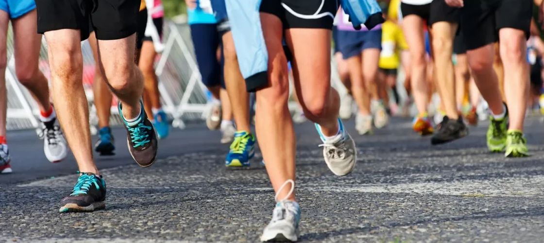 Cât sport ar trebui să facem zilnic. Unii zic o oră, alții 45 de minute. Studiul care recomandă 3 minute pe zi, dar cu efort maxim