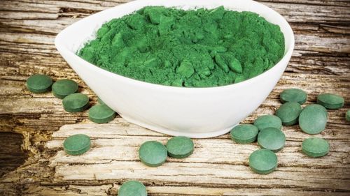 O microplantă antică folosită în tratarea apelor uzate ar putea fi următorul „superaliment” important / A fost numită „noua spirulină” – după o altă algă albastru-verzui care a fost apreciată ca superaliment