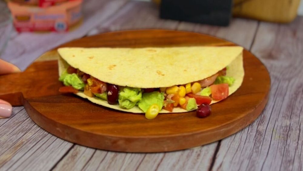 VIDEO | Tacos cu ton și avocado, o rețetă nutritivă și echilibrată pentru un prânz fresh