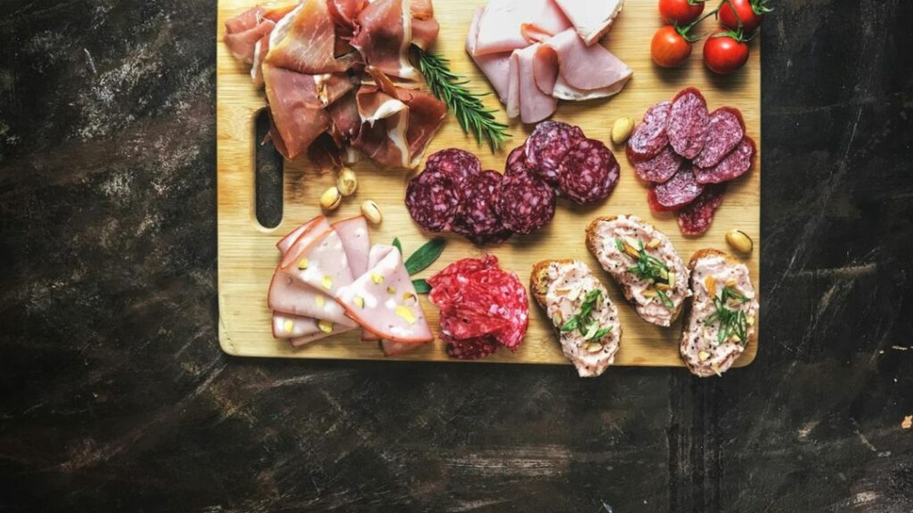 Cele mai ucigătoare alimente. Le găsim în magazine, dar ar trebui evitate pe cât de mult posibil