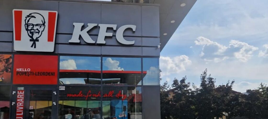 Primul KFC din România fără sală de mese s-a deschis lângă București / Restaurantul este dedicat exclusiv livrărilor și comenzilor la pachet