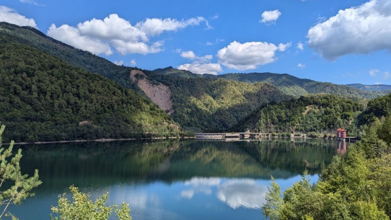 Autoritățile se așteaptă la vremuri grele: Resursele de apă ale României în următorii 30 de ani: ape mai calde, debite mai scăzute, secetă, fenomene meteo extreme – Strategia guvernamentală privind schimbările climatice