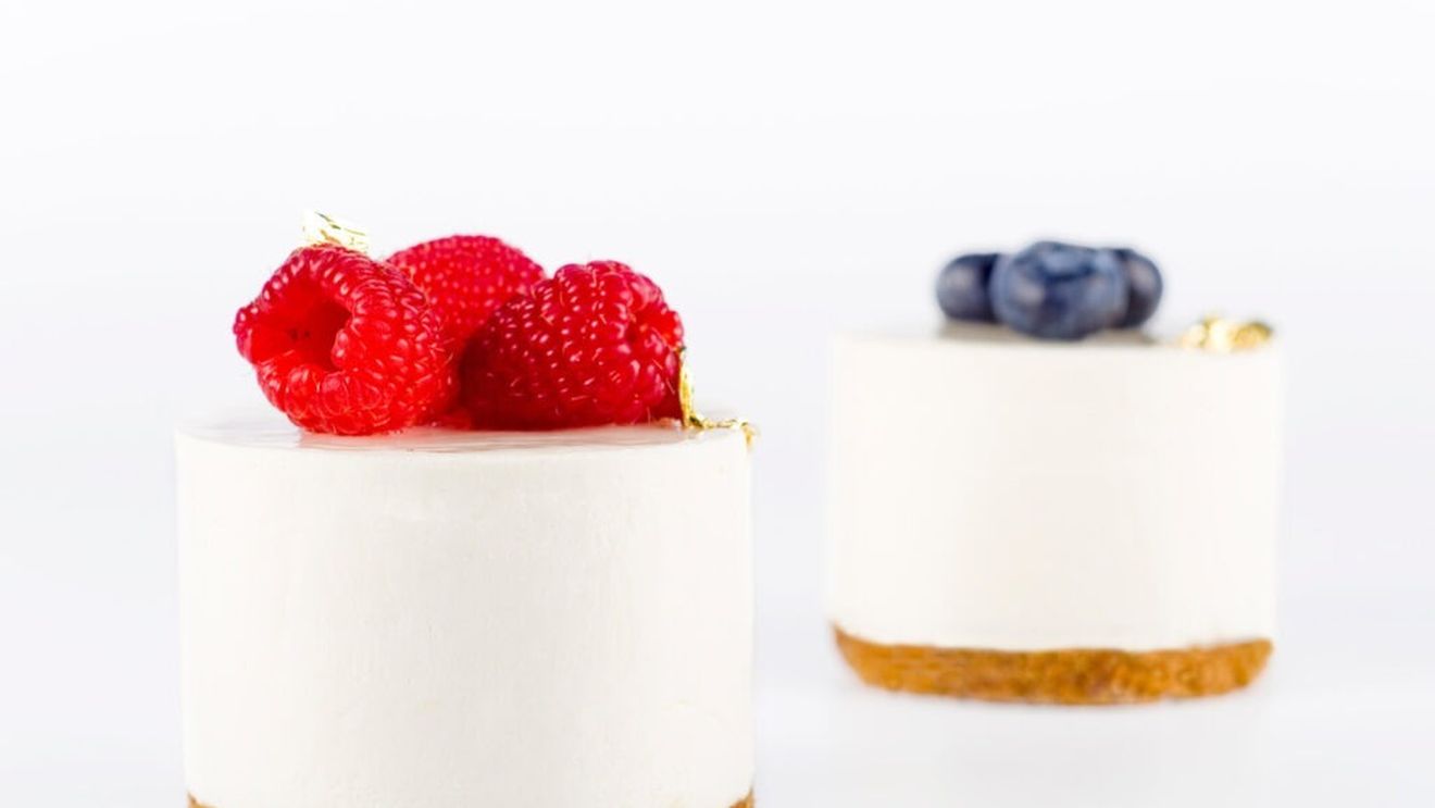 Concurs de cheesecake cu influențe românești pentru tinerii cofetari / Prima ediție „Young Chefs”, organizată în septembrie la București / Preselecțiile au loc până pe 15 august