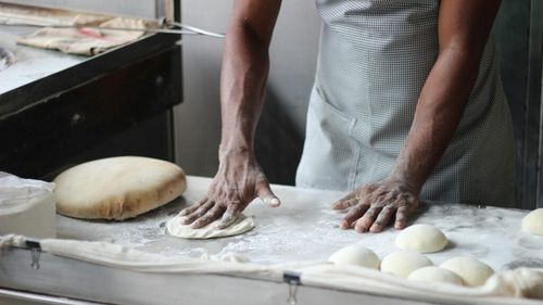 Provocarea de sănătate cu care se confruntă brutarii de pretutindeni / Cum poate fi redus riscul de apariție al astmului brutarului