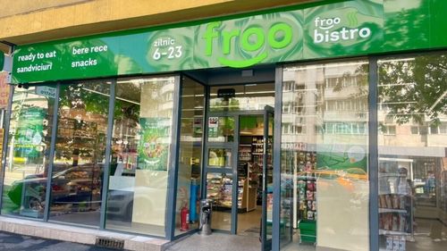 Grupul polonez Żabka a ajuns la 122 de magazine Froo deschise în România / Żabka are peste 12.000 de magazine în Polonia și România