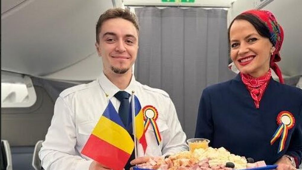 FOTO | Pasagerii unei companii aeriene din România au primit un meniu cald cu fasole și ciolan, dedicat zilei de 1 decembrie