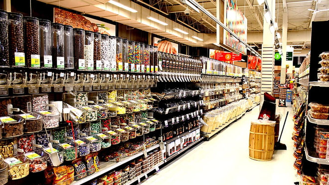 De la conserve la carton: Cum afectează taxele pe metale impuse de Trump ambalajele de pe rafturi / „Războiul comercial alimentează discuția despre necesitatea eliminării aluminiului din ambalajele pentru băuturi”