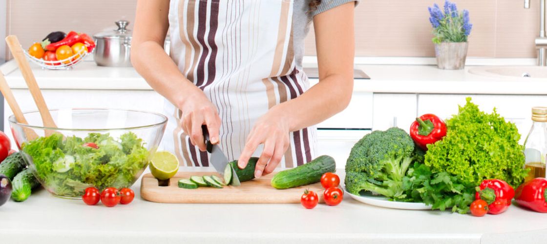 Dieta care ar putea „întineri” organismul în doar o lună / Ce tip de alimentație a fost asociat cu reducerea vârstei biologice într-un nou studiu