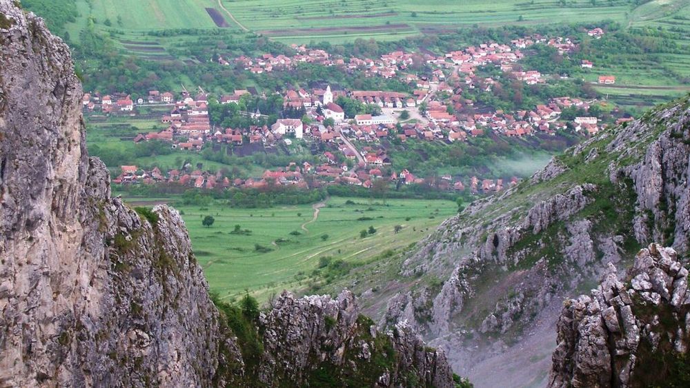 Rute cultural-gastronomice de urmat în „România Atractivă”: Unde găsești satul cu case renovate armonios sau „închisoarea” pentru cuplurile ce doreau să divorțeze