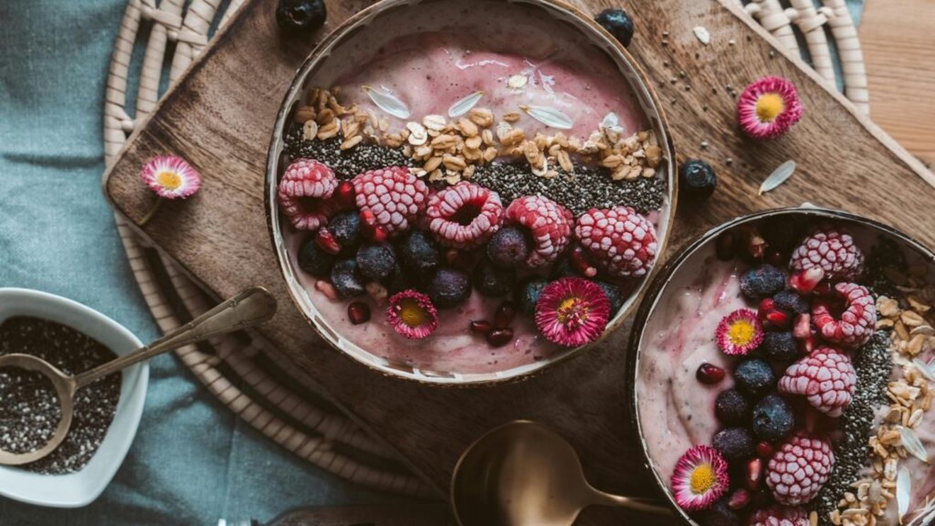 Tu știi cu ce să nu combini cu semințele de chia? / Specialiștii în nutriție recomandă evitarea asocierii cu linte, nuci, mere, ovăz sau spanac / Pot genera probleme de sănătate