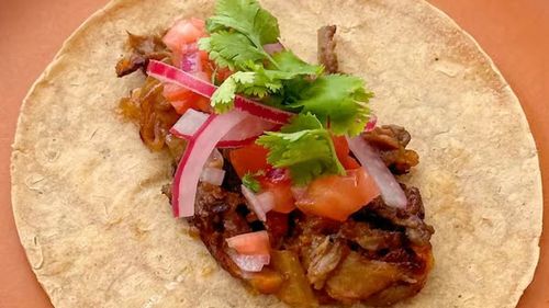 Idei de cină: Tacos de „fake pulled pork”/ Vegetariene, deoarece se prepară din ciuperci/ Au gust de carne de porc și sunt gata în 30 de minute/ Rețetele Juanitei