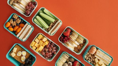 NYT: Secretele unui prânz perfect la birou / Această masă ar trebui să reprezinte aproximativ 25% din necesarul caloric zilnic