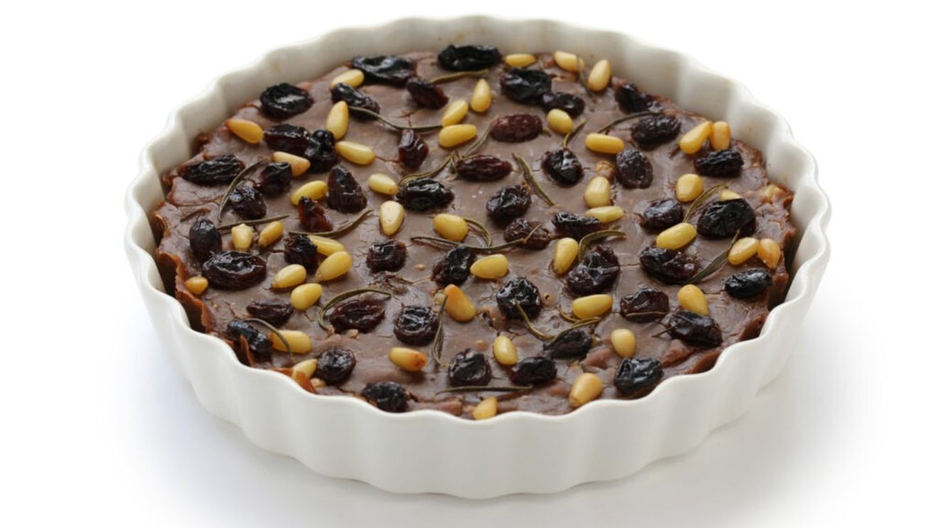 Tartă din făină de castane, rețetă tradițională italiană. Dulce în mod natural, fără zahăr adăugat, fără gluten, fără lactoză, complet vegetală. Perfectă la cafeaua de dimineață