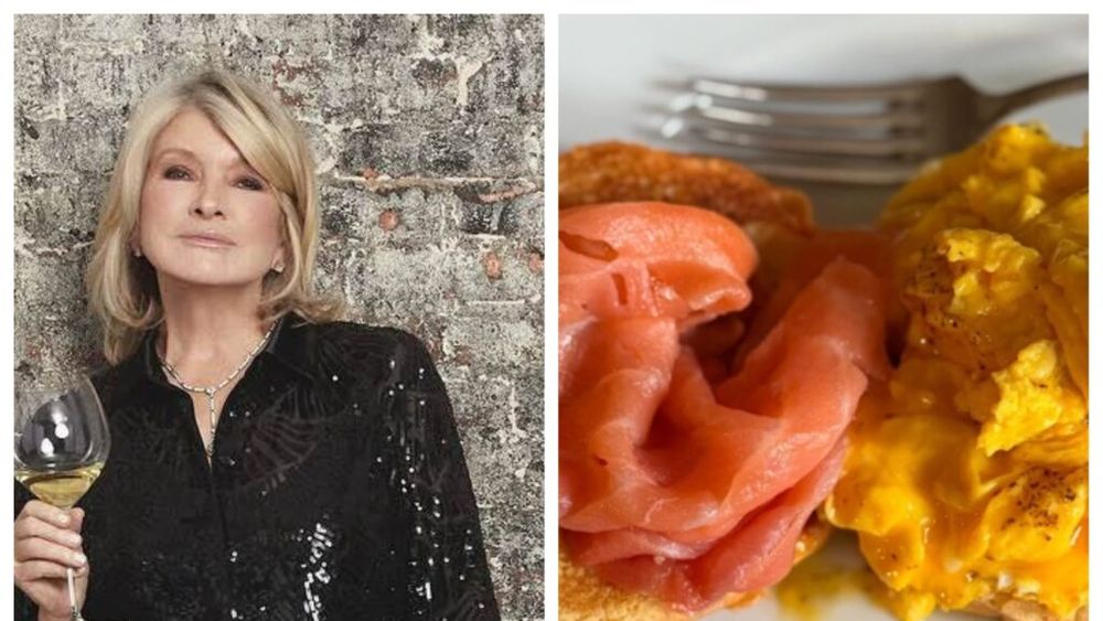 Sandvișul de mic dejun, cu doar patru ingrediente, al Marthei Stewart, pe care aceasta îl adoră/Pentru prepararea acestui sandviș delicios aveți nevoie doar de somon afumat, ouă bătute, sare și piper