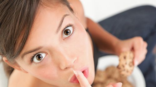 „Cele mai rele” alimente pentru creier, potrivit unui neurolog. Le consumăm frecvent crezând că sunt sănătoase: „Un biscuit din când în când nu este o problemă”