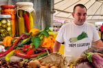 Cum se conservă ardeii iuți? Lucian Dragomir, legumicultor: „Capsaicina are beneficii antiinflamatoare, protejează mucoasa gastrică și stimulează digestia”