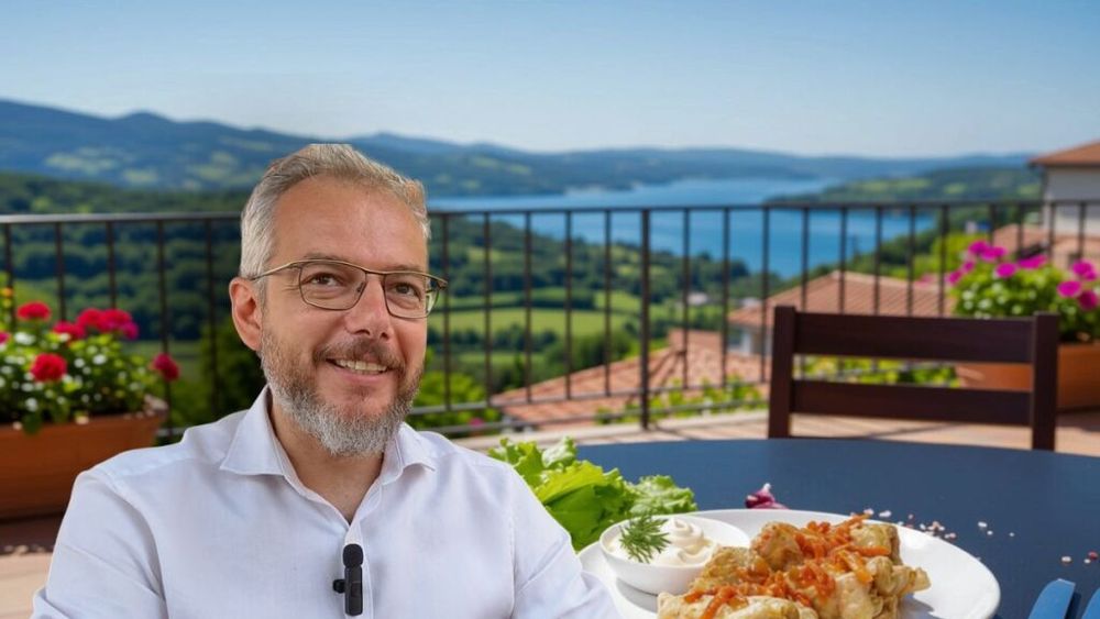 VIDEO | De la Sarmale la Tapas | Străinii vin să mănânce sarmale la restaurantul românesc din Benicàssim/ Alin Petrică (ziarist): Niște tinere discutau la masa de alături despre cât de bune sunt sarmalele. Practic, au venit special pentru aceast fel de mâncare”