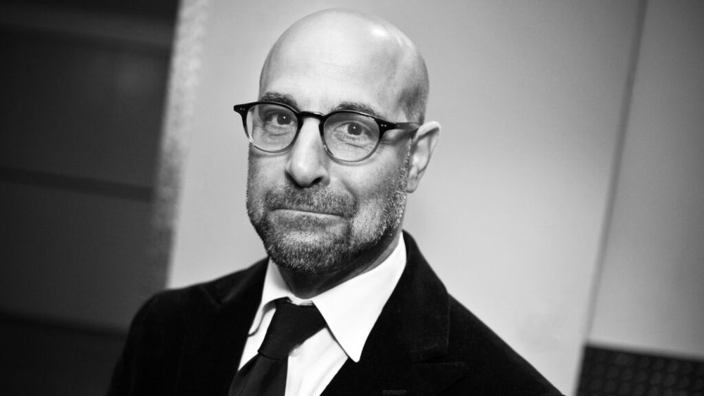Actorul Stanley Tucci, nominalizat la Oscar, este gazda unei emisiuni culinare pentru televiziune şi susţine că această ipostază este mai grea decât actoria „pentru că trebuie să fi tu însuţi”