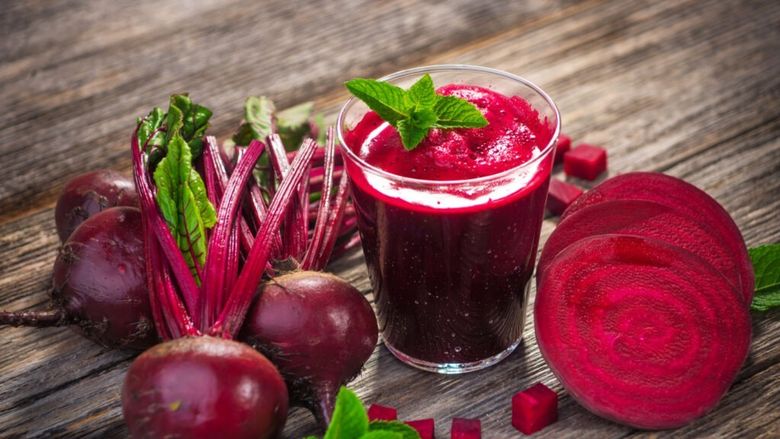 Ce se întâmplă cu tensiunea arterială dacă mănânci sfeclă roșie. Cardiologii explică dacă această legumă, adesea ignorată, poate influența sănătatea inimii