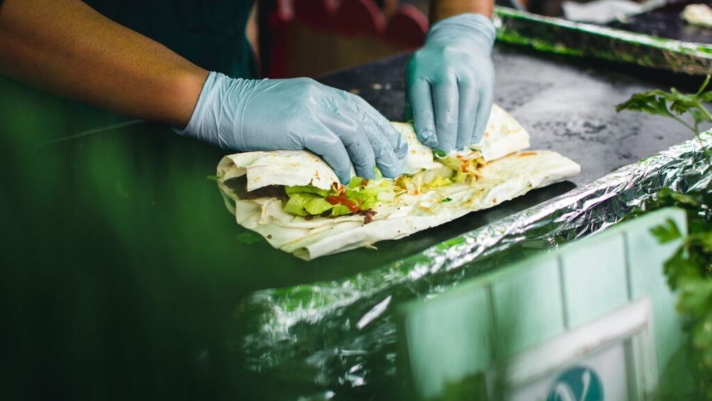 Patru idei de mic dejun cu lipii. Simplu de preparat, gustoase și perfecte de pus la pachet la școală sau de luat la birou