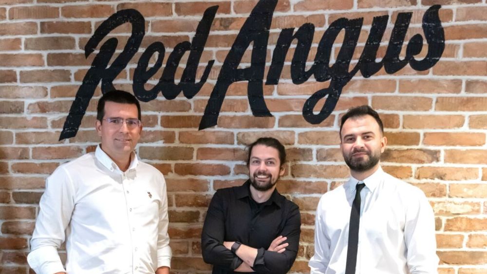 Red Angus Steakhouse își lărgește acționariatul cu PickTwo, o firmă de design și arhitectură HoReCa, în vederea extinderii