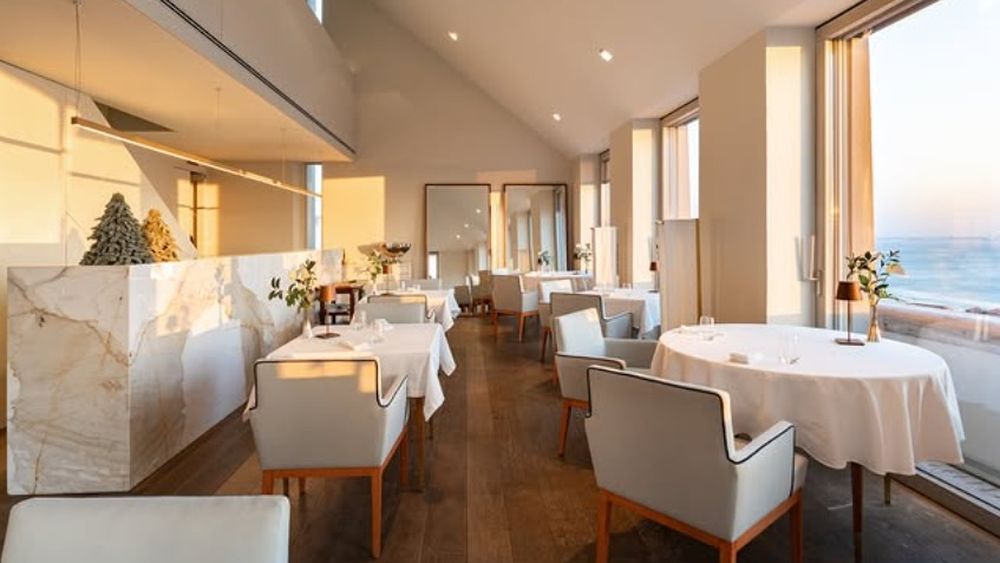 Mai puțini clienți în restaurante și consum în scădere / „Probabil că și porțiile trebuie micșorate pentru a păstra anumite prețuri”