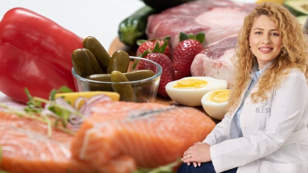 Alimentația în sarcină | Dr. Livia Apostol, specialist în medicină materno-fetală, recomandă: “O gravidă trebuie să se hidrateze corect și să  mănânce legume la fiecare masă, proteine de calitate și grăsimi sănătoase”