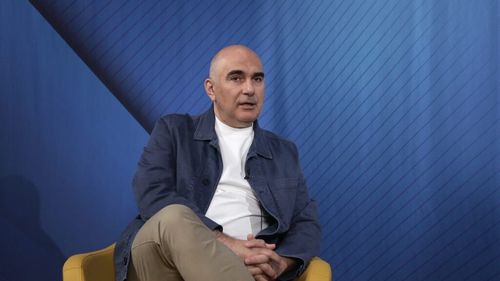 VIDEO | Connaisseur fără ifose (Ep. 38): Daniel Micu, antreprenor și doctorand USAMV: „România are nevoie de un brand de țară pentru vin, altfel riscă să dispară din joc. Avem soiuri, avem terroir, avem oameni competenți. Doar că trebuie să punem toate acestea într-o poveste coerentă și vizibilă”