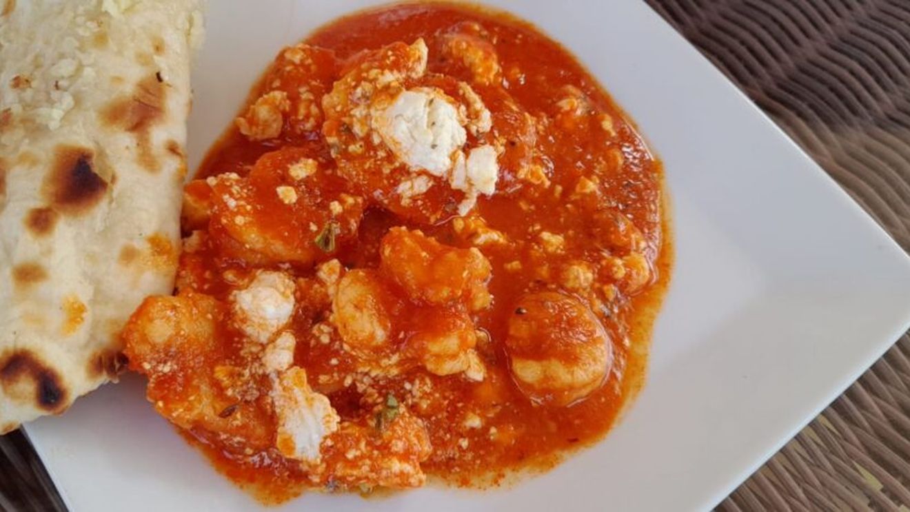 Rețetele Juanitei: Saganaki cu creveți și brânză telemea. Am gătit cu dor de Grecia și de vară