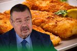 VIDEO: Cea mai simplă rețetă de pește pane / Marian Cuzdrioreanu explică pas cu pas cum prepară un macrou crocant și gustos: „Îl serviți cu mujdei de usturoi și mămăligă”
