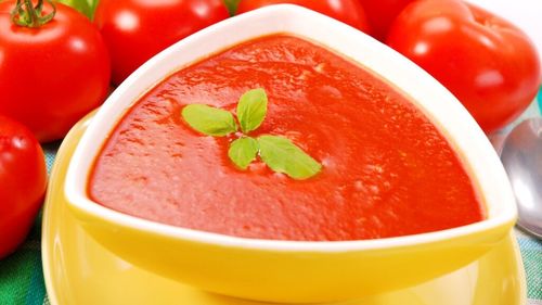 Cum să transformi orice legumă într-o supă cremoasă / Este o modalitate excelentă de a folosi legumele care încep să se înmoaie