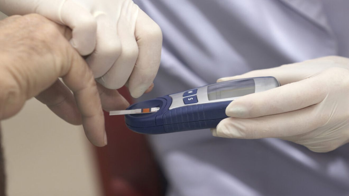 14 noiembrie, Ziua Mondială a Diabetului. „Epidemia tăcută” afectează deja 537 de milioane de adulți la nivel global / Numărul lor crește accelerat / Alimentația și poluarea sunt printre cauzele principale