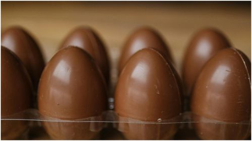 Poliţia italiană a confiscat două tone de ouă de ciocolată şi de cozonac înainte de Paște