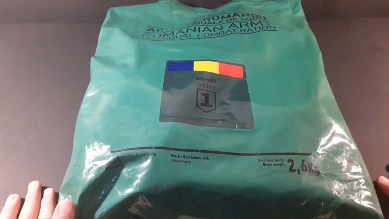 Ce conține o rație individuală de luptă pentru 24 de ore primită de un militar român: Gulaș de vită, în pachetul de mic dejun / Ce oferă pentru prânz și cină?