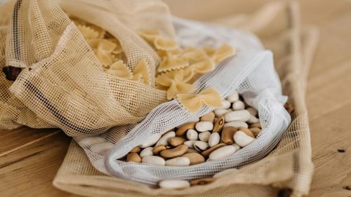 Știai că poți adăuga fasole obișnuită peste paste?/ Nutriționiștii recomandă această sursă de proteine vegetale pentru că este ieftină, delicioasă și sănătoasă
