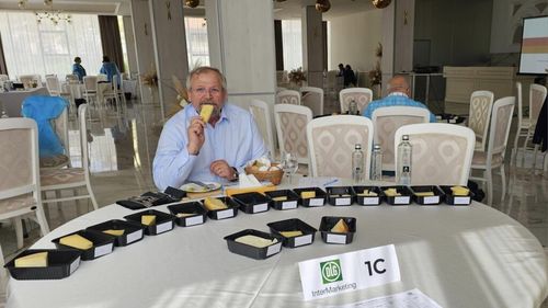 INTERVIU Marian Timofti, degustător autorizat: „Există în COR meseria de degustător și chiar cea de degustător de cafea, dar nu există Standarde Ocupaționale pentru ele, iar statul nu are specialiști să le întocmească” / La ce ne ajută aceste cursuri?