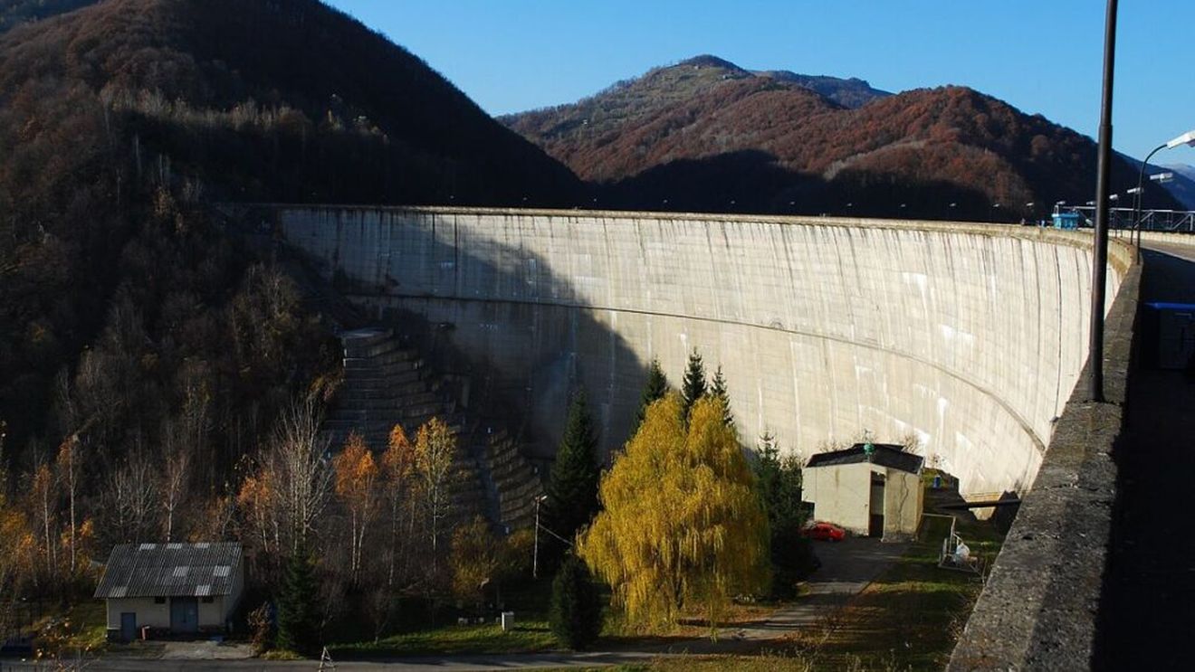 Cumpărarea unor puțuri de apă deținute de Petrom, posibilă soluție la criza apei din Prahova