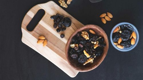 Dieteticienii dezvăluie beneficii mai puțin știute ale sucului de prune uscate: Bogat în nutrienți, ce pot ajuta la menținerea sănătății intestinului, acesta pot fi util și pentru sănătatea inimii și a oaselor