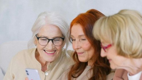 Alimente care te ajută să învingi simptomele specifice menopauzei